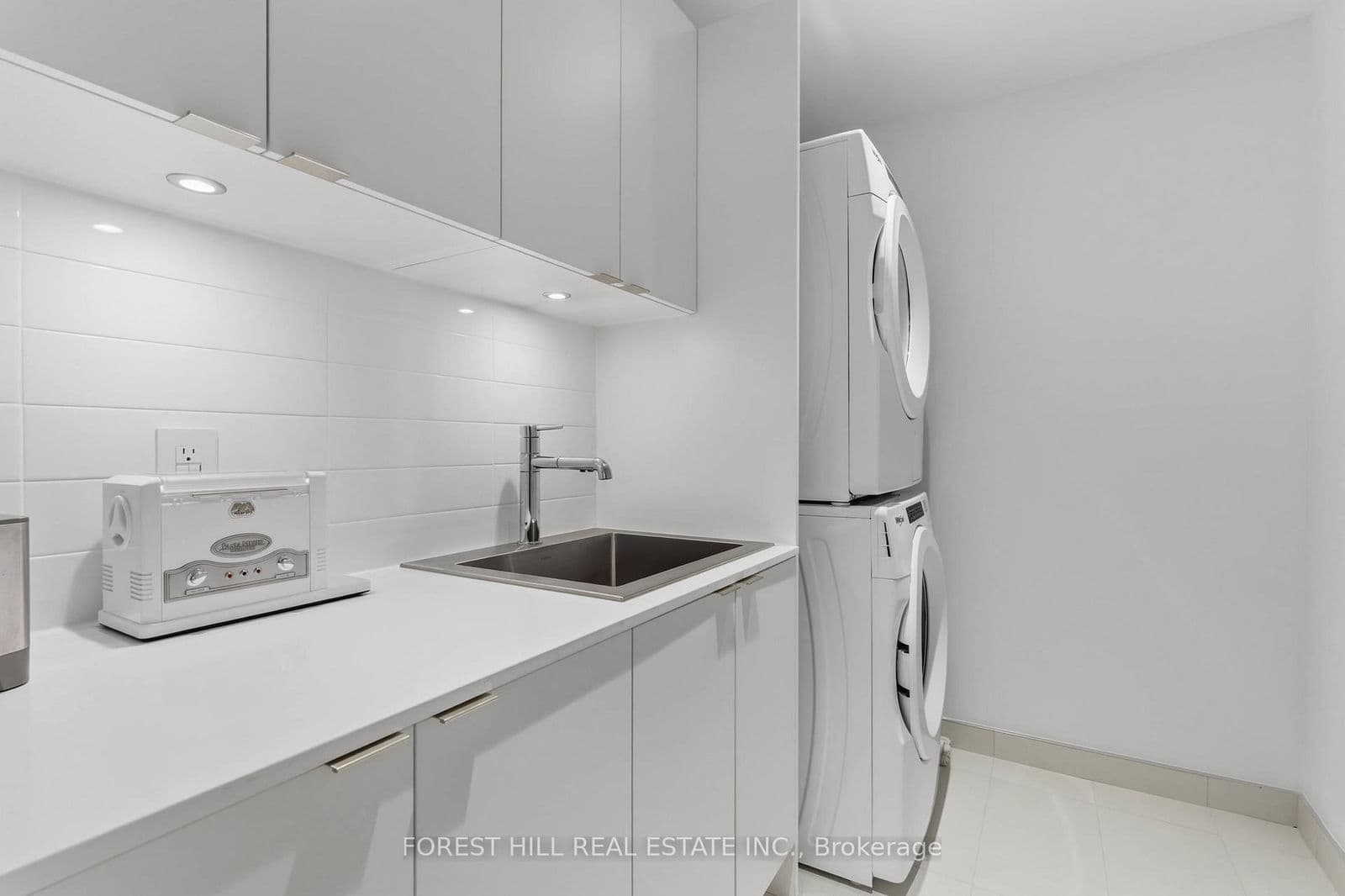 Condo Apartment at 1115- 155 Merchants' Wharf, Toronto, ON - Photo 37 - RE/MAX Garden City Realty