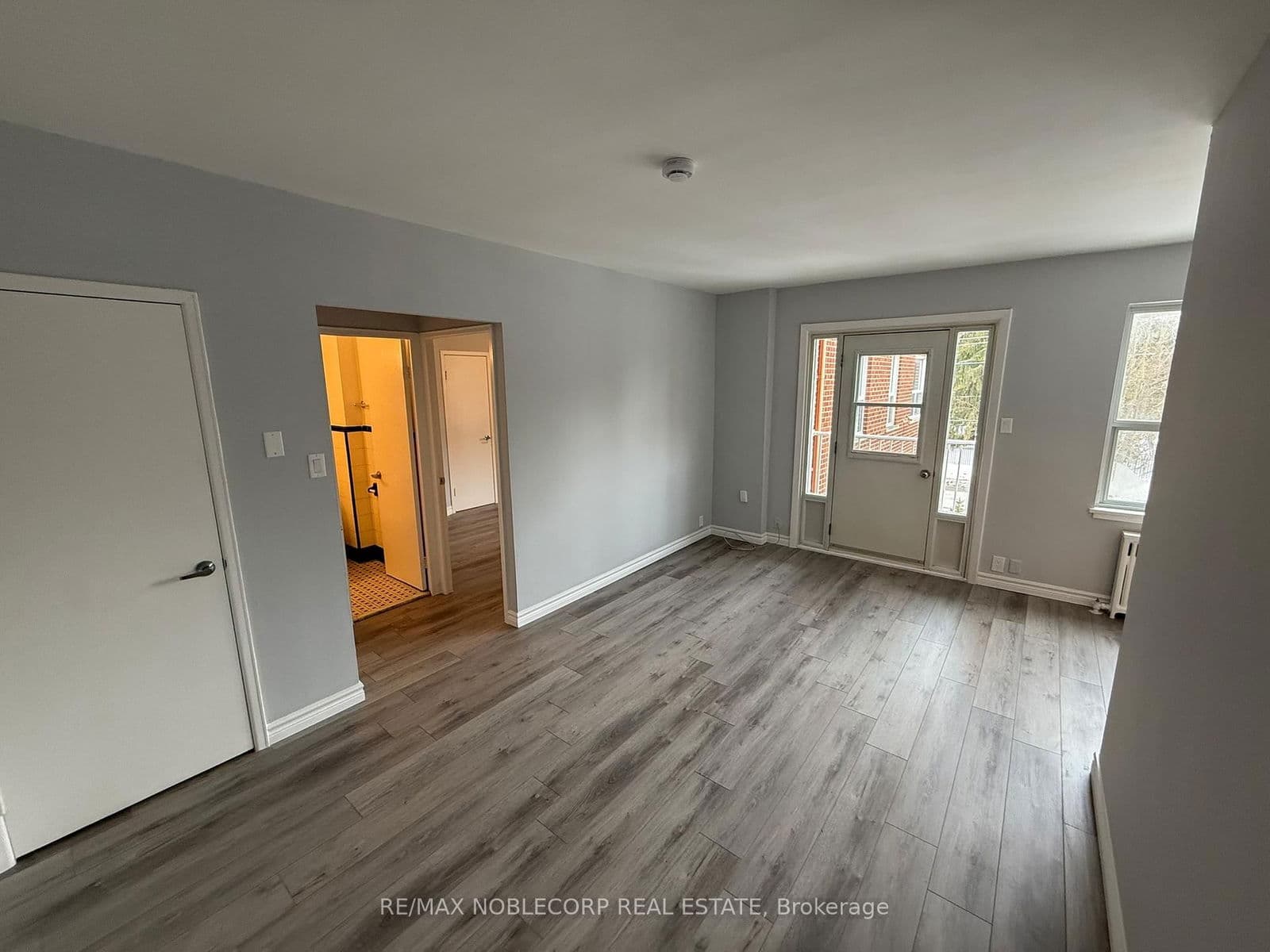 Multiplex at 212- 1315 Bayview Avenue, Toronto, ON - Photo 4 - RE/MAX Garden City Realty