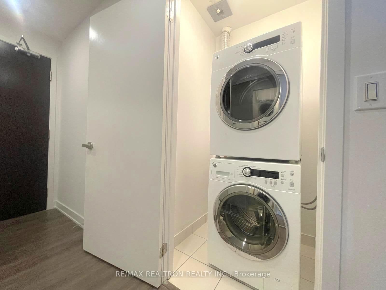 Condo Apartment at 1001- 55 Regent Park Boulevard, Toronto, ON - Photo 18 - RE/MAX Garden City Realty