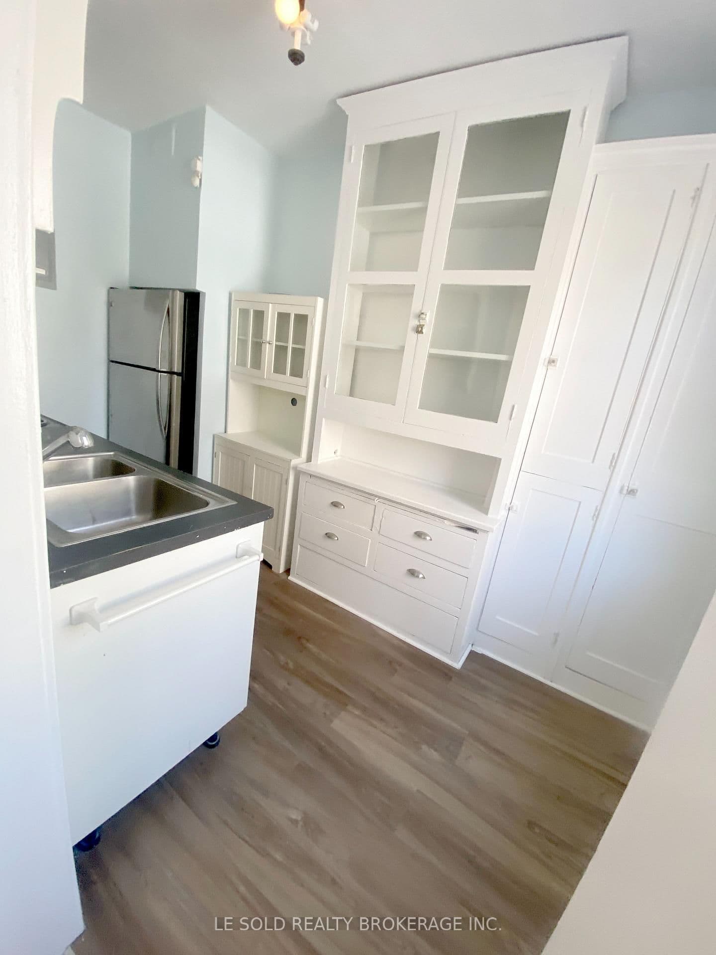 Multiplex at 221- 125 Earl Place, Toronto, ON - Photo 10 - RE/MAX Garden City Realty