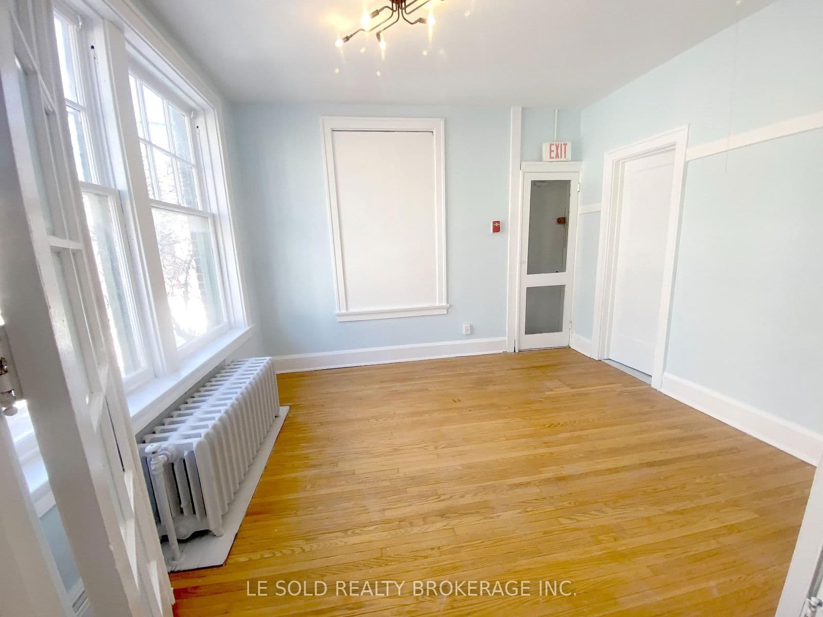 Multiplex at 221- 125 Earl Place, Toronto, ON - Photo 12 - RE/MAX Garden City Realty