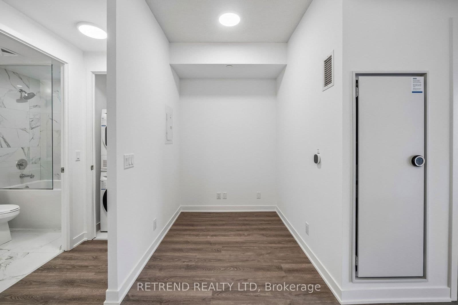 Condo Apartment at 3705- 180 Front Street, Toronto, ON - Photo 6 - RE/MAX Garden City Realty