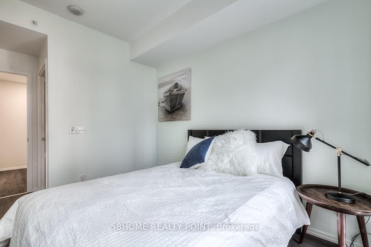 Condo Apartment at 1506- 70 Temperance Street, Toronto, ON - Photo 8 - RE/MAX Garden City Realty