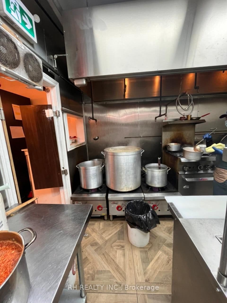 Sale Of Business at 237 Augusta Avenue, Toronto, ON - Photo 16 - RE/MAX Garden City Realty