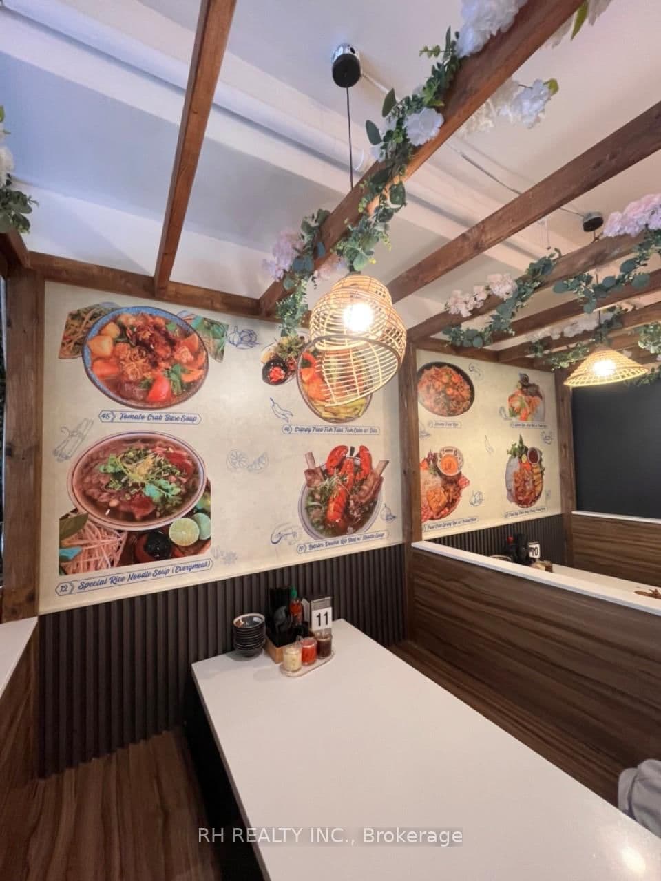 Sale Of Business at 237 Augusta Avenue, Toronto, ON - Photo 8 - RE/MAX Garden City Realty