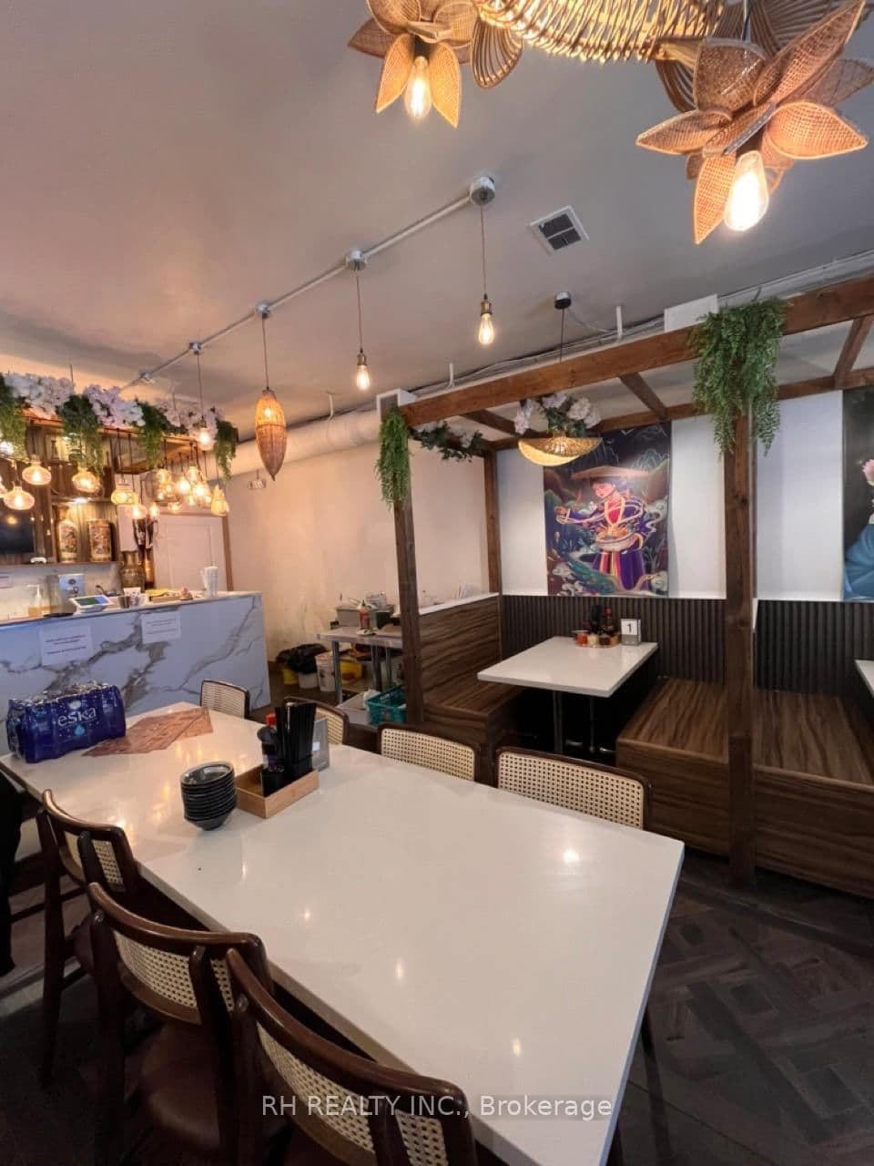 Sale Of Business at 237 Augusta Avenue, Toronto, ON - Photo 9 - RE/MAX Garden City Realty