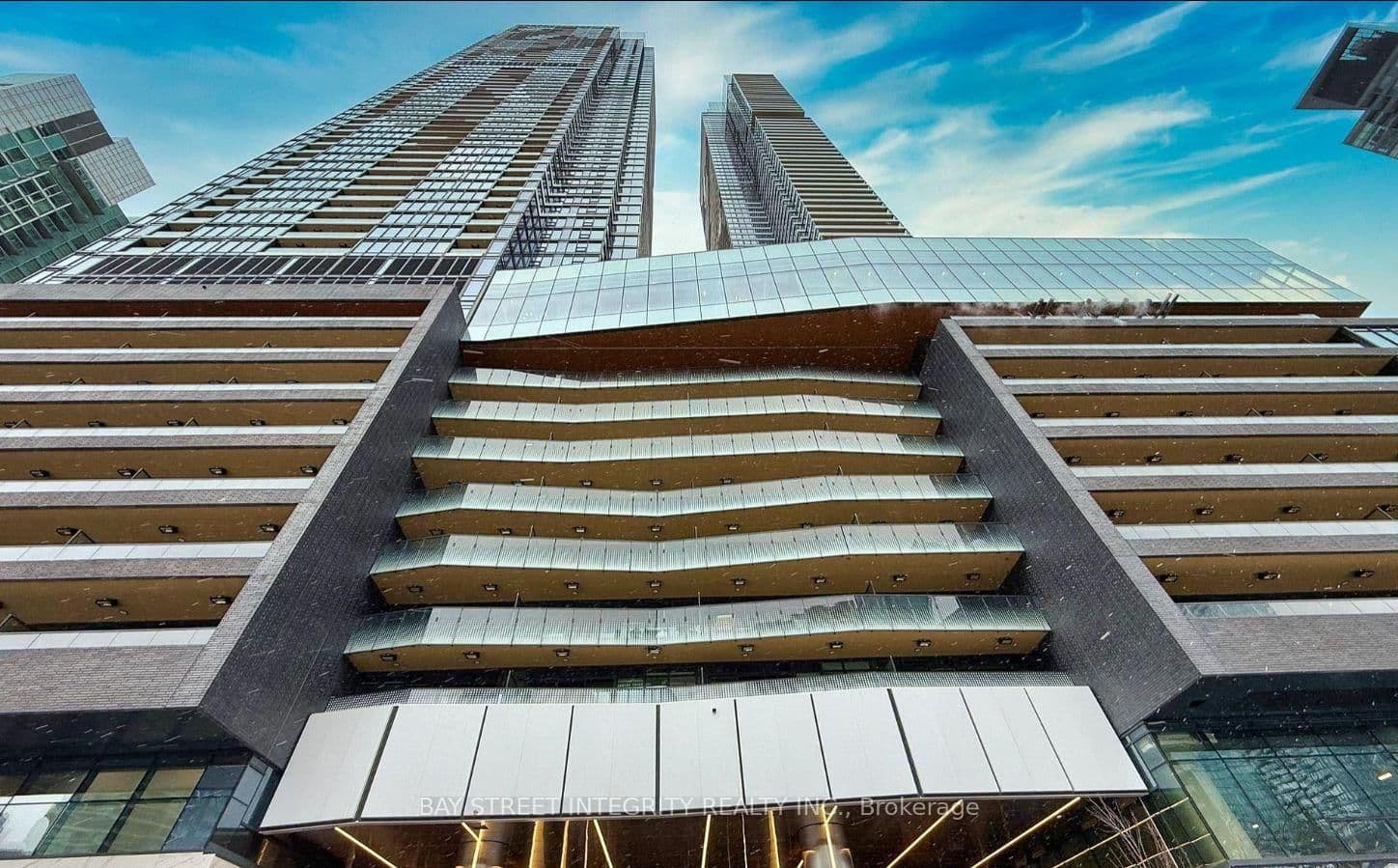 Condo Apartment at 1702- 1 Concord Cityplace Way, Toronto, ON - Photo 2 - RE/MAX Garden City Realty