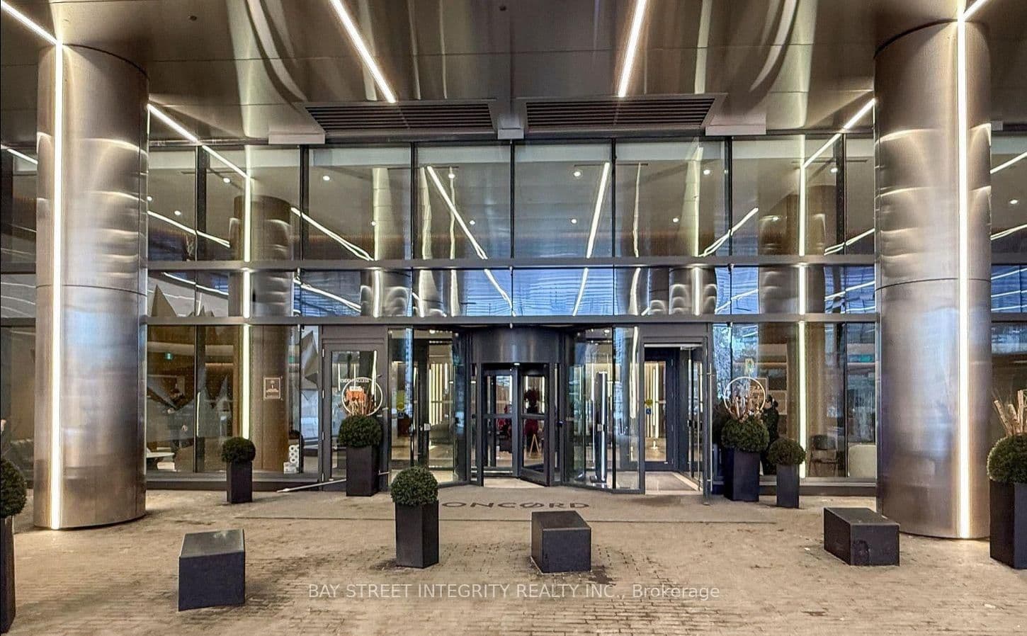 Condo Apartment at 1702- 1 Concord Cityplace Way, Toronto, ON - Photo 5 - RE/MAX Garden City Realty