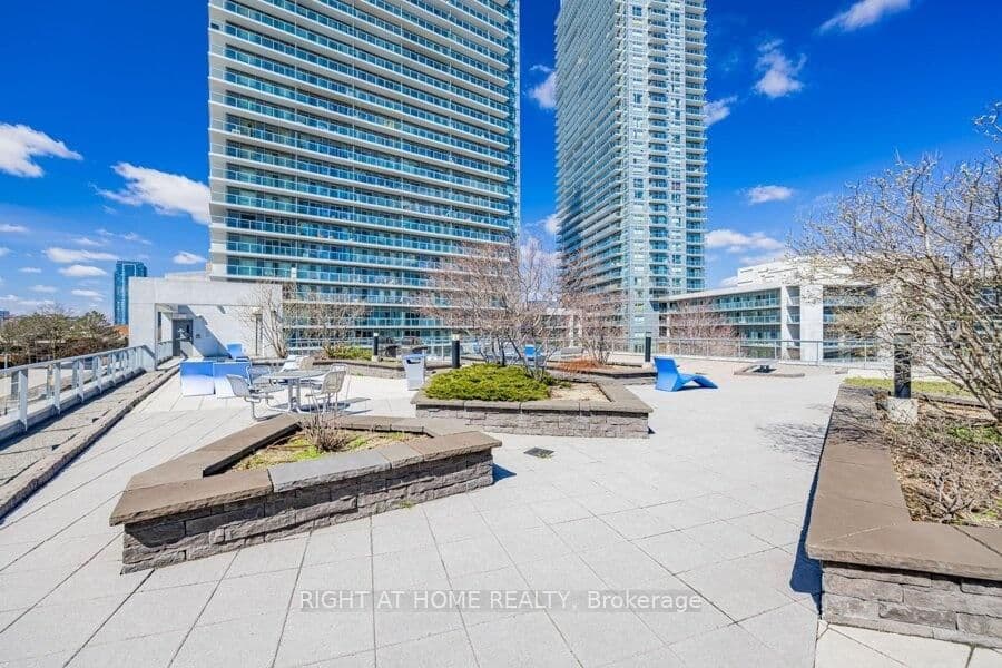 Condo Apartment at 318- 2015 Sheppard Avenue, Toronto, ON - Photo 27 - RE/MAX Garden City Realty