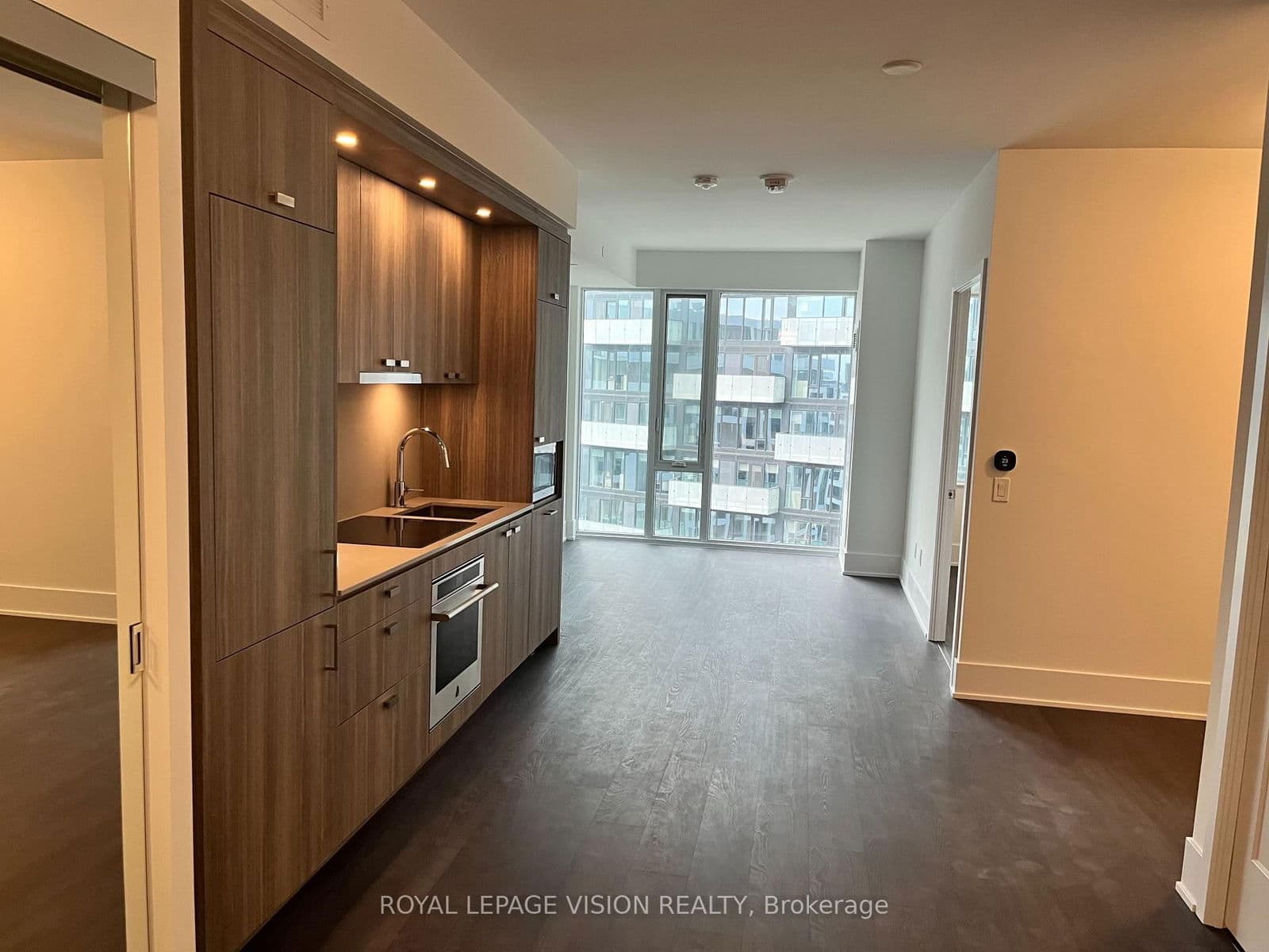 Condo Apartment at 1208- 470 Front Street, Toronto, ON - Photo 2 - RE/MAX Garden City Realty