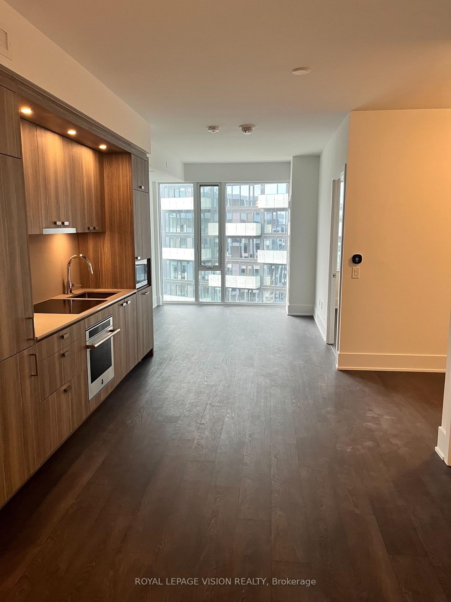 Condo Apartment at 1208- 470 Front Street, Toronto, ON - Photo 3 - RE/MAX Garden City Realty