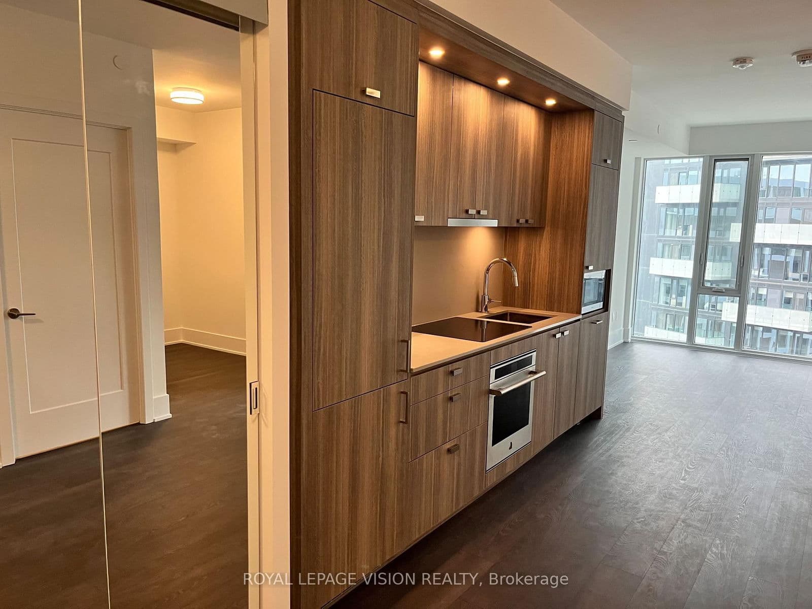 Condo Apartment at 1208- 470 Front Street, Toronto, ON - Photo 4 - RE/MAX Garden City Realty