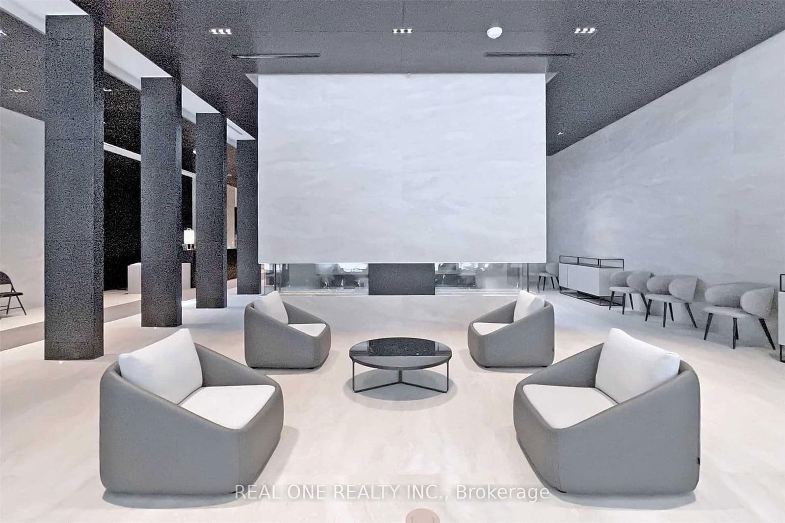 Condo Apartment at 1709- 2221 Yonge Street, Toronto, ON - Photo 4 - RE/MAX Garden City Realty