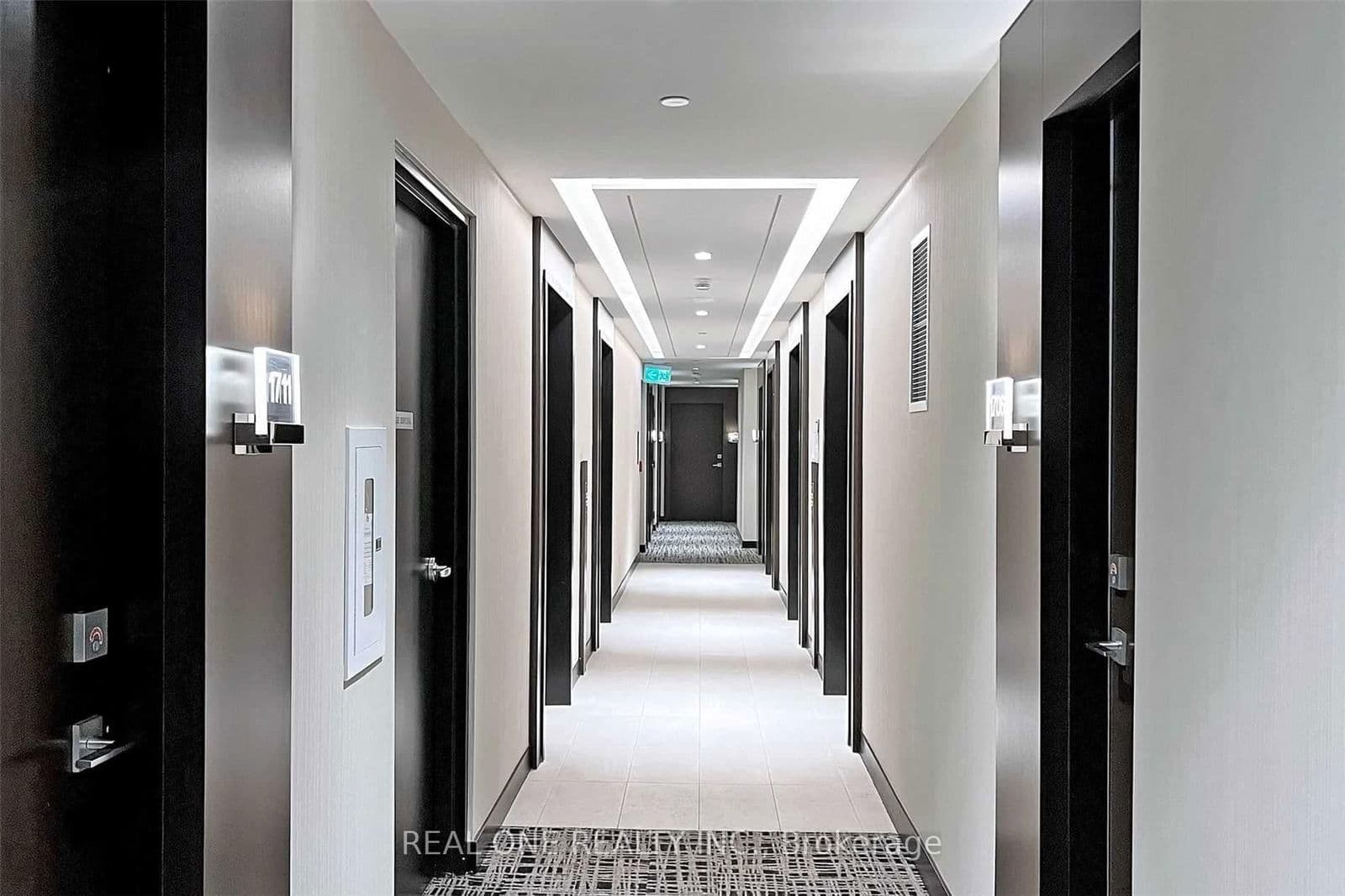 Condo Apartment at 1709- 2221 Yonge Street, Toronto, ON - Photo 7 - RE/MAX Garden City Realty