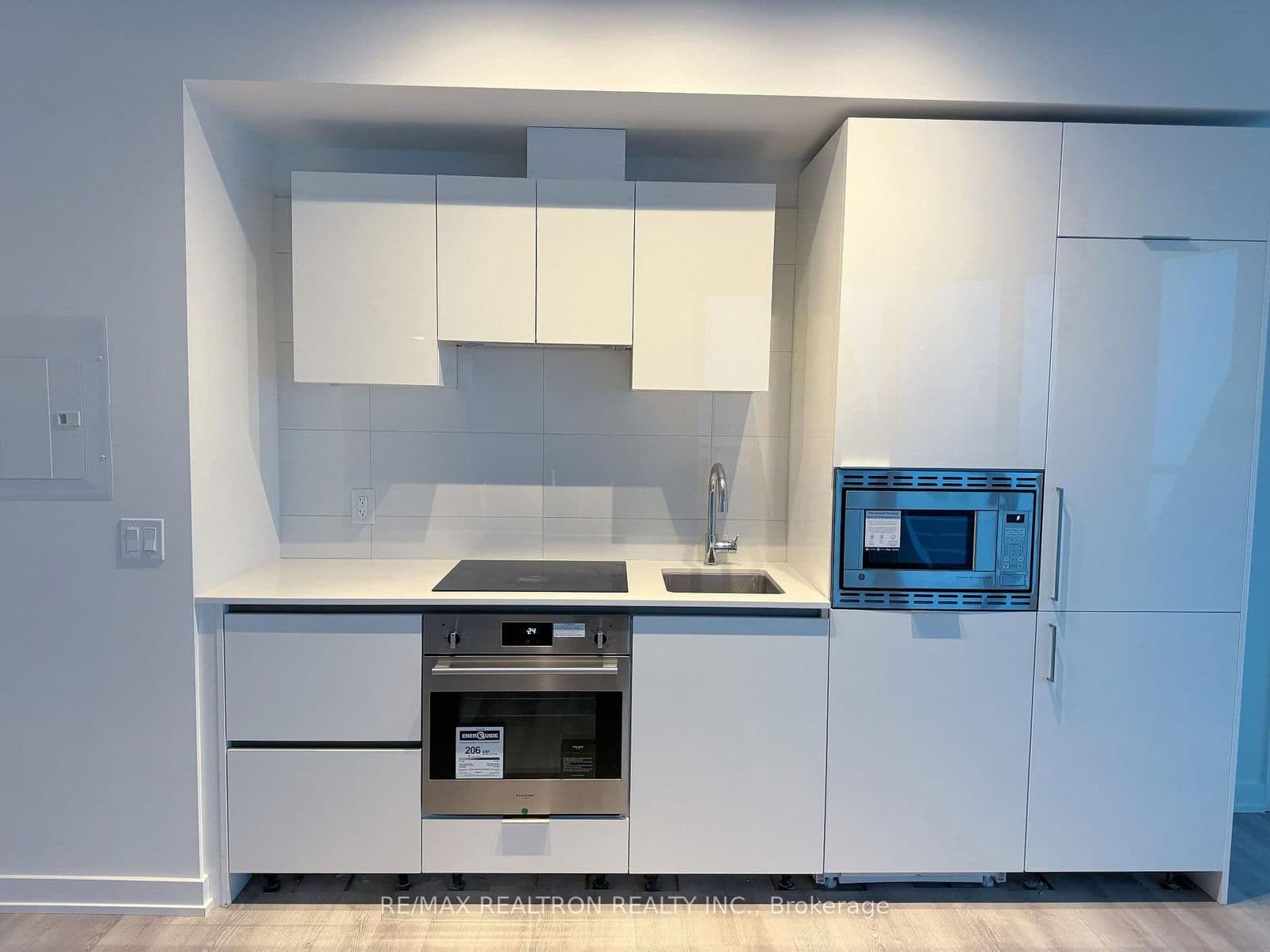 Condo Apartment at 3517- 230 Simcoe Street, Toronto, ON - Photo 4 - RE/MAX Garden City Realty