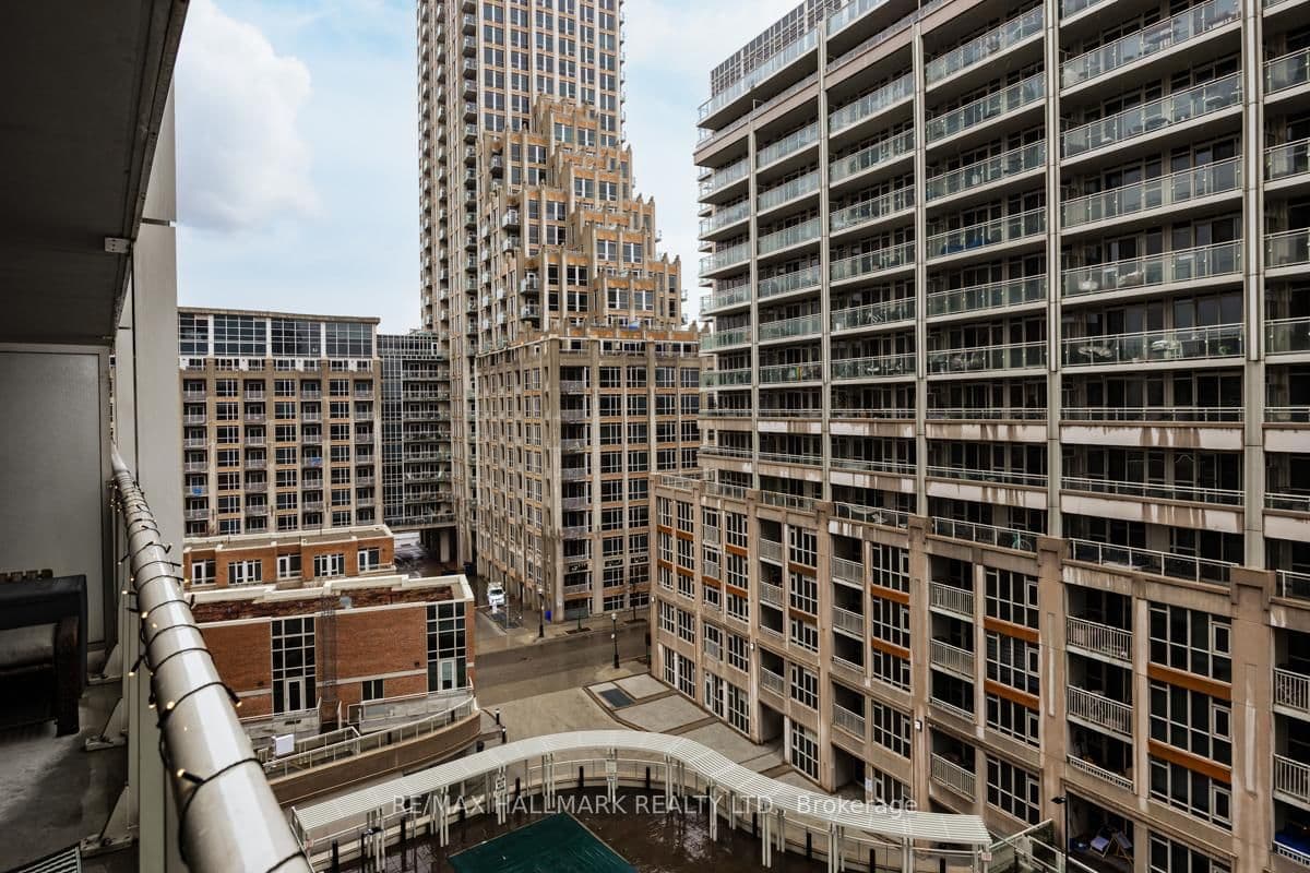 Condo Apartment at 1043- 38 Grand Magazine Street, Toronto, ON - Photo 18 - RE/MAX Garden City Realty