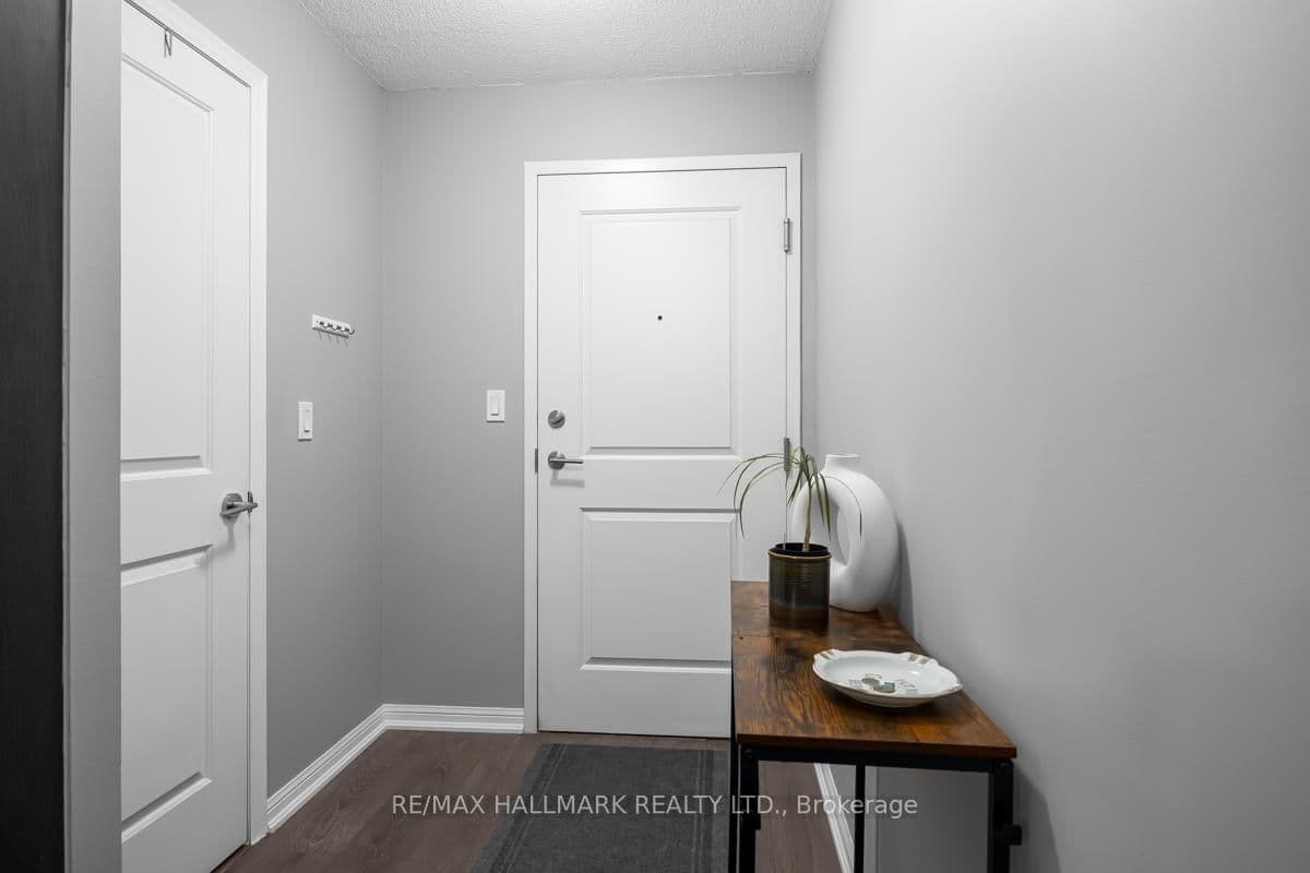 Condo Apartment at 1043- 38 Grand Magazine Street, Toronto, ON - Photo 2 - RE/MAX Garden City Realty