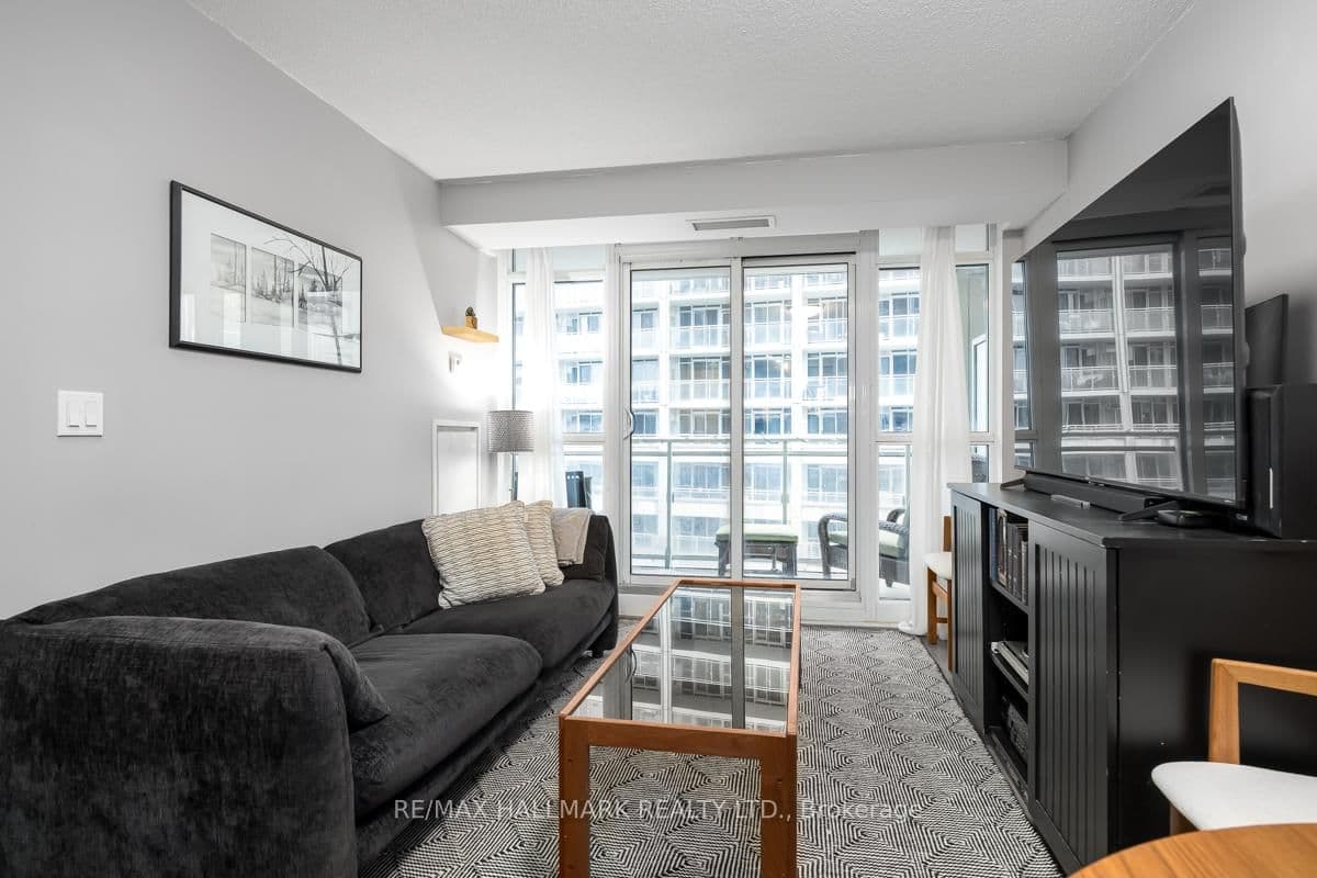 Condo Apartment at 1043- 38 Grand Magazine Street, Toronto, ON - Photo 8 - RE/MAX Garden City Realty