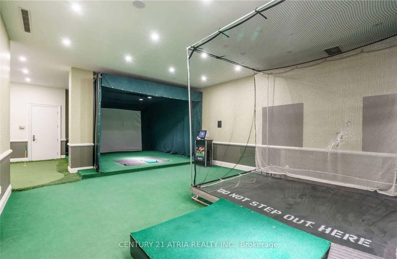 Condo Apartment at 2003- 15 Greenview Avenue, Toronto, ON - Photo 15 - RE/MAX Garden City Realty