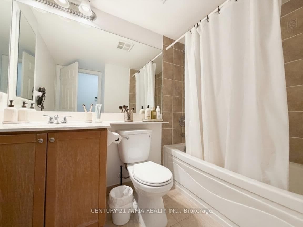 Condo Apartment at 2003- 15 Greenview Avenue, Toronto, ON - Photo 7 - RE/MAX Garden City Realty