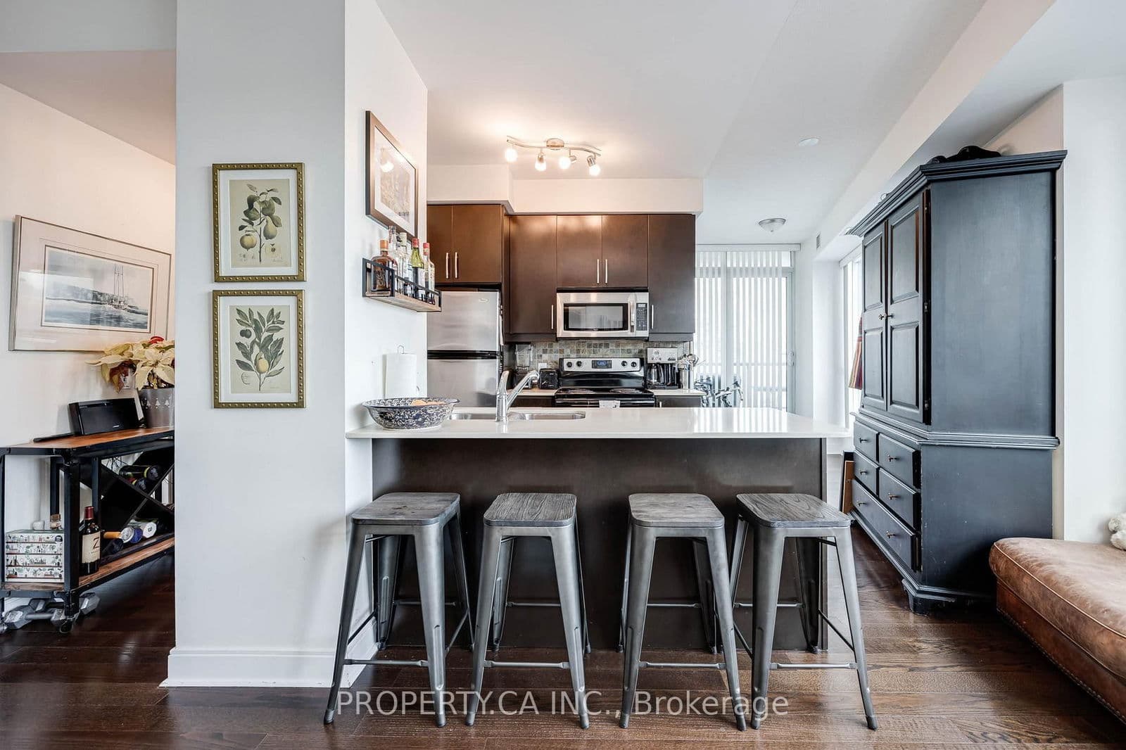 Condo Apartment at 706E- 38 The Esplanade, Toronto, ON - Photo 2 - RE/MAX Garden City Realty