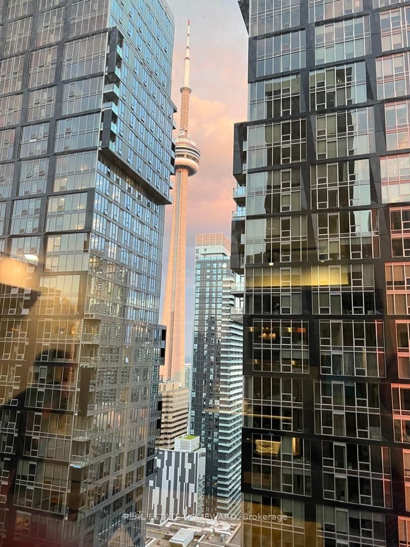 Condo Apartment at 2903- 327 King Street, Toronto, ON - Photo 2 - RE/MAX Garden City Realty