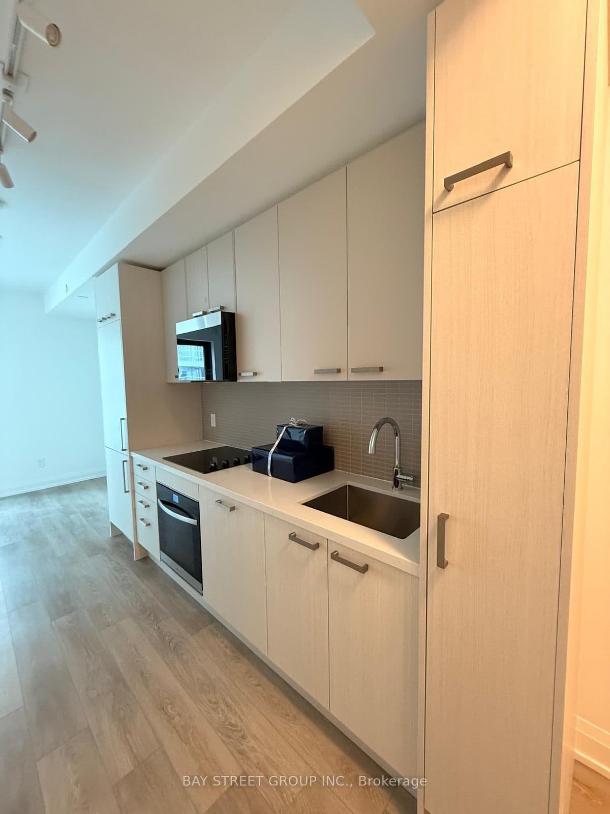 Common Element Condo at 2501- 20 Soudan Avenue, Toronto, ON - Photo 4 - RE/MAX Garden City Realty