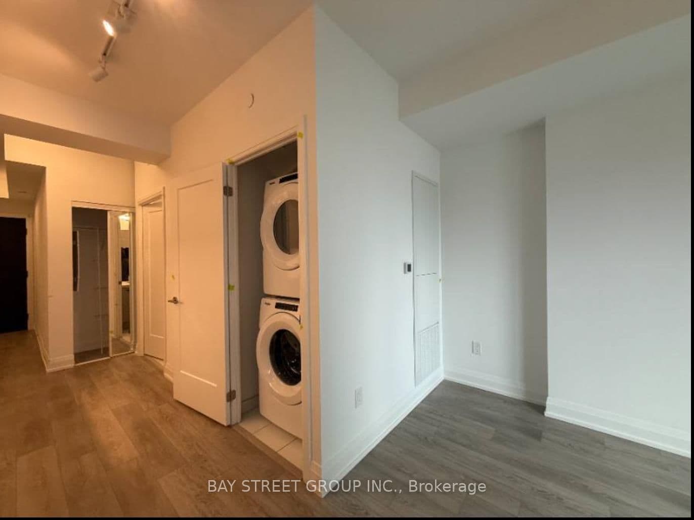 Common Element Condo at 2501- 20 Soudan Avenue, Toronto, ON - Photo 8 - RE/MAX Garden City Realty