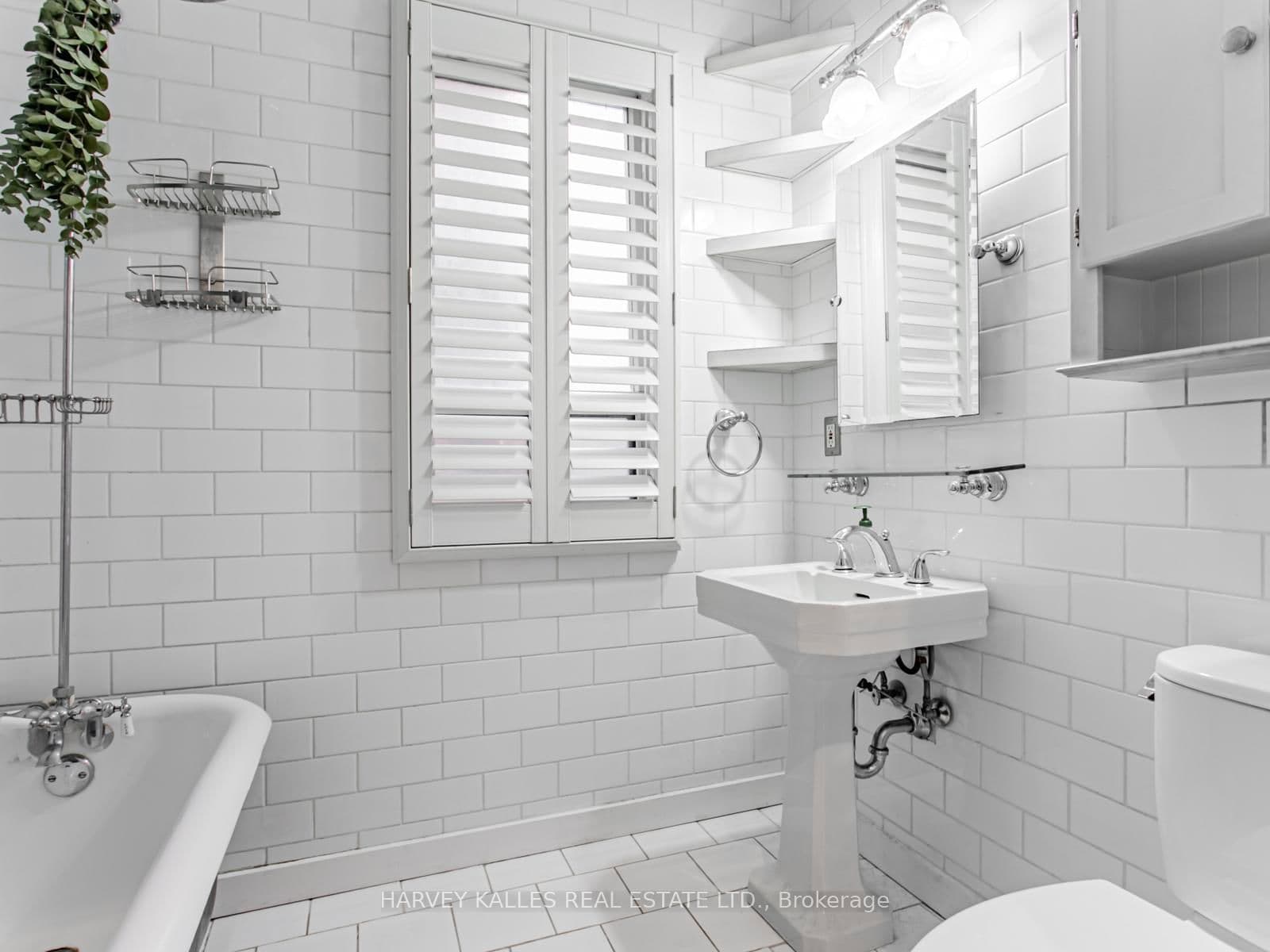 Commercial Retail at Main- 490 Montrose Avenue, Toronto, ON - Photo 16 - RE/MAX Garden City Realty