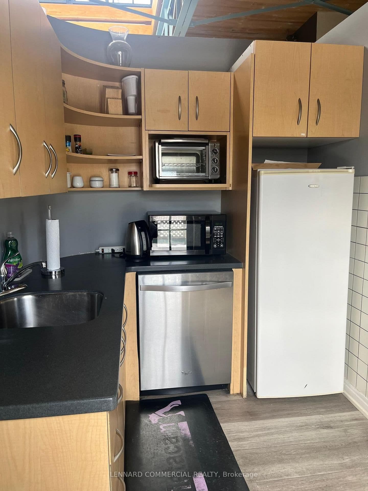 Office at Upper A- 225 Macpherson Avenue, Toronto, ON - Photo 9 - RE/MAX Garden City Realty