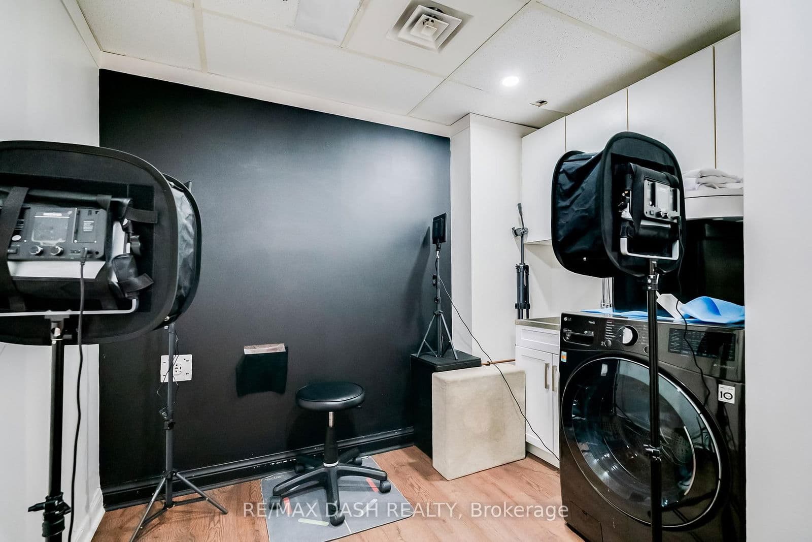 Sale Of Business at 1- 66 Avenue Road, Toronto, ON - Photo 21 - RE/MAX Garden City Realty