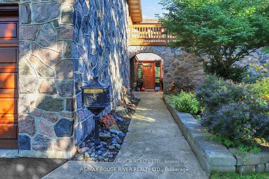 Detached at 300 Taylor Road, Toronto, ON - Photo 6 - RE/MAX Garden City Realty