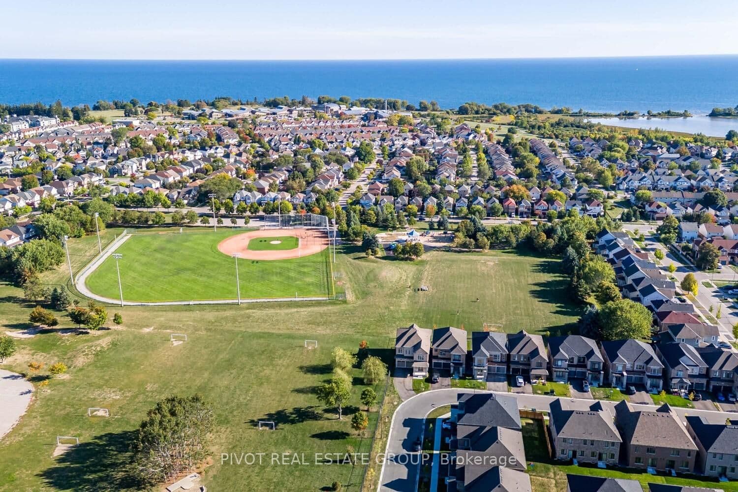 Detached at 32 Waterfront Crescent, Whitby, ON - Photo 3 - RE/MAX Garden City Realty