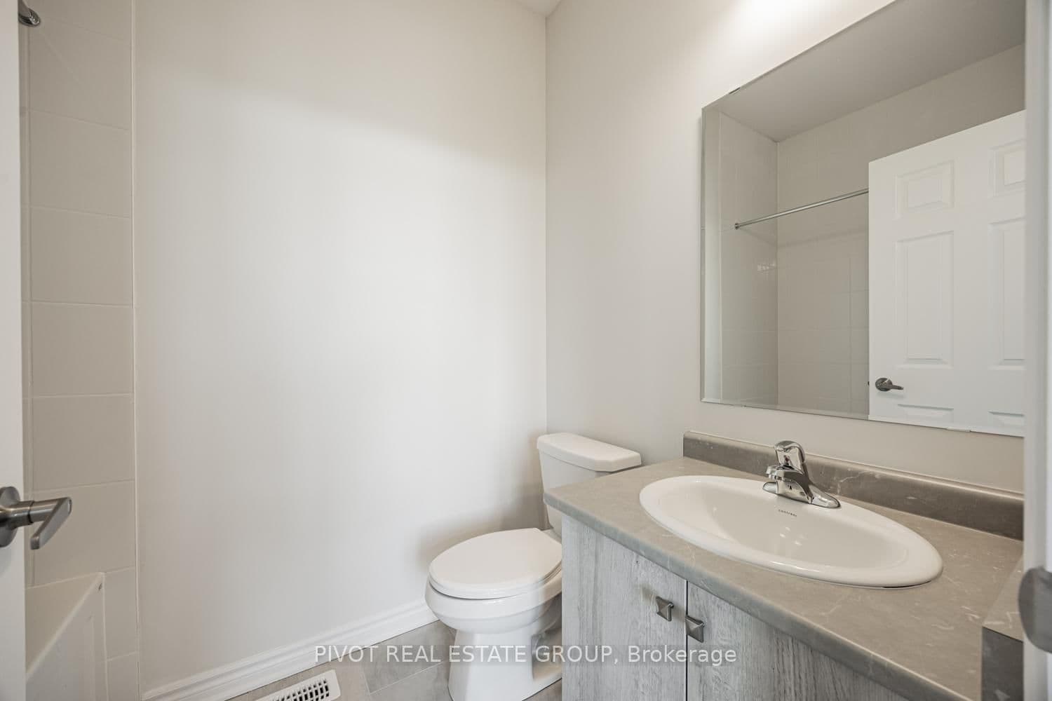 Detached at 32 Waterfront Crescent, Whitby, ON - Photo 35 - RE/MAX Garden City Realty