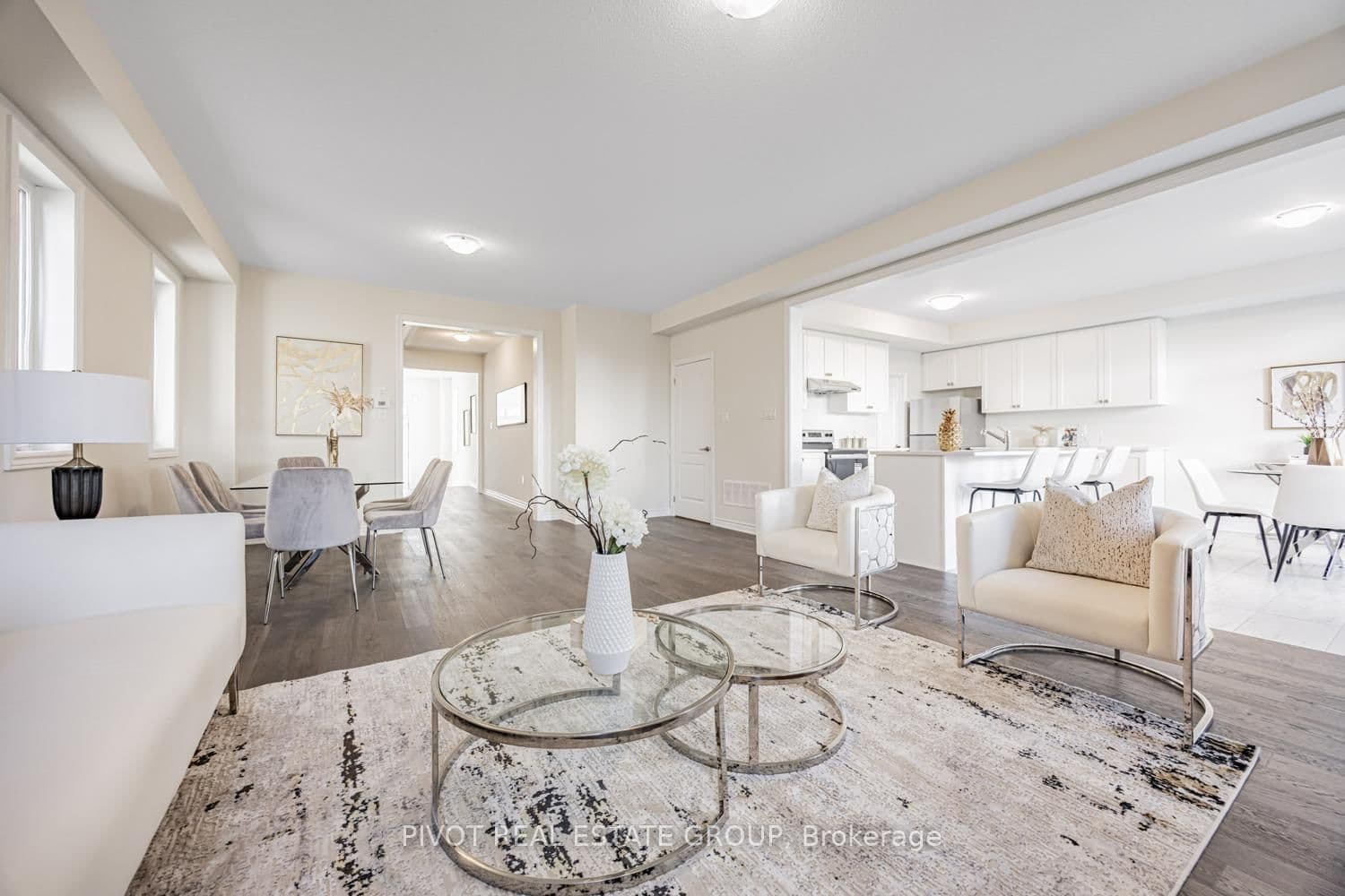 Detached at 12 Waterfront Crescent, Whitby, ON - Photo 10 - RE/MAX Garden City Realty