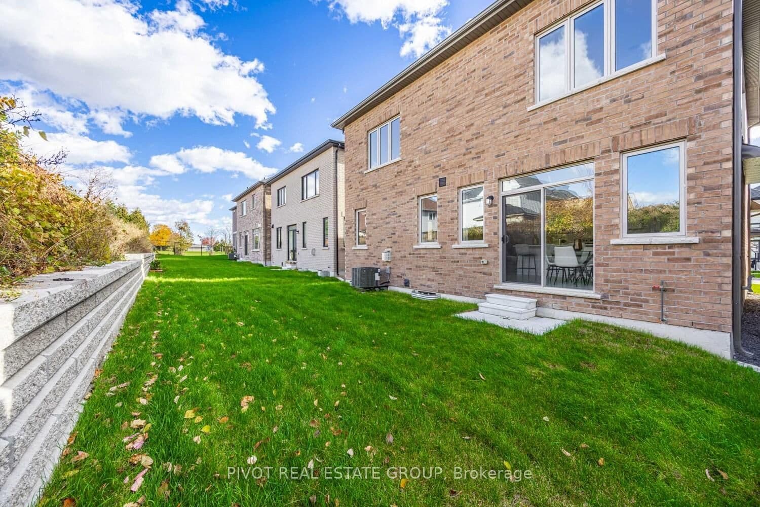 Detached at 12 Waterfront Crescent, Whitby, ON - Photo 35 - RE/MAX Garden City Realty