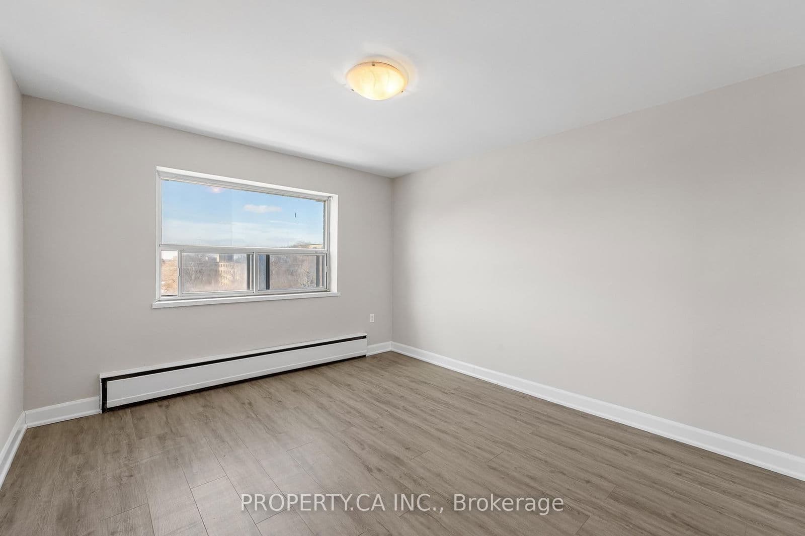 Multiplex at 501- 1055 Victoria Park Avenue, Toronto, ON - Photo 12 - RE/MAX Garden City Realty