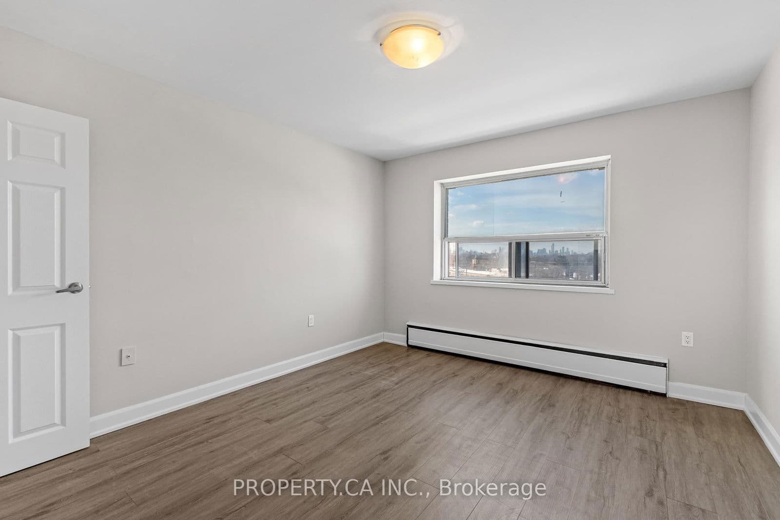 Multiplex at 501- 1055 Victoria Park Avenue, Toronto, ON - Photo 14 - RE/MAX Garden City Realty