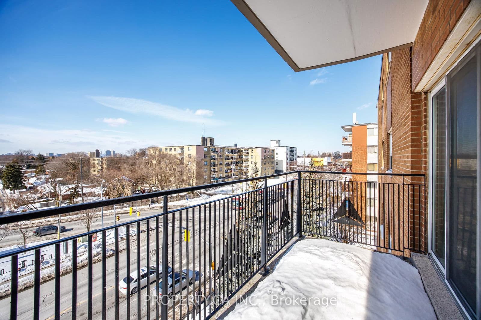 Multiplex at 501- 1055 Victoria Park Avenue, Toronto, ON - Photo 16 - RE/MAX Garden City Realty