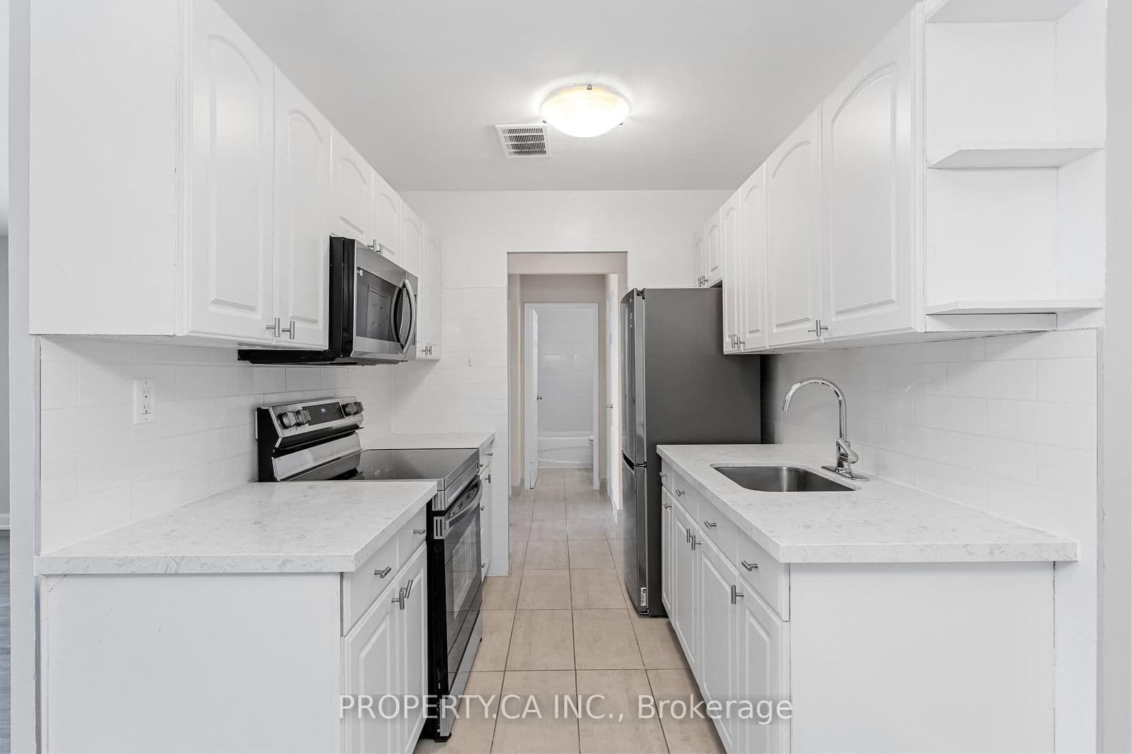 Multiplex at 501- 1055 Victoria Park Avenue, Toronto, ON - Photo 7 - RE/MAX Garden City Realty