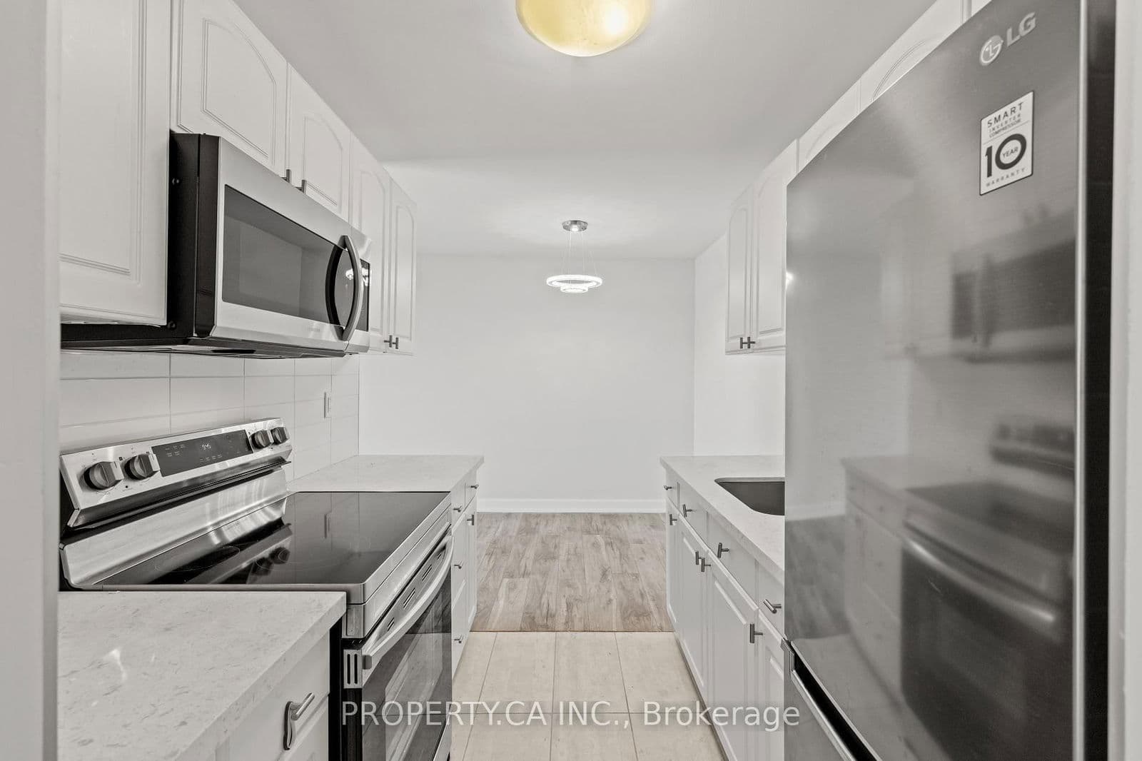 Multiplex at 607- 1055 Victoria Park Avenue, Toronto, ON - Photo 11 - RE/MAX Garden City Realty