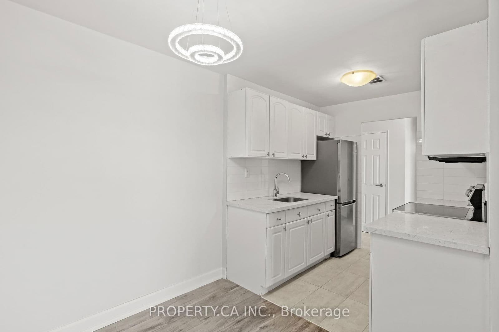 Multiplex at 607- 1055 Victoria Park Avenue, Toronto, ON - Photo 7 - RE/MAX Garden City Realty