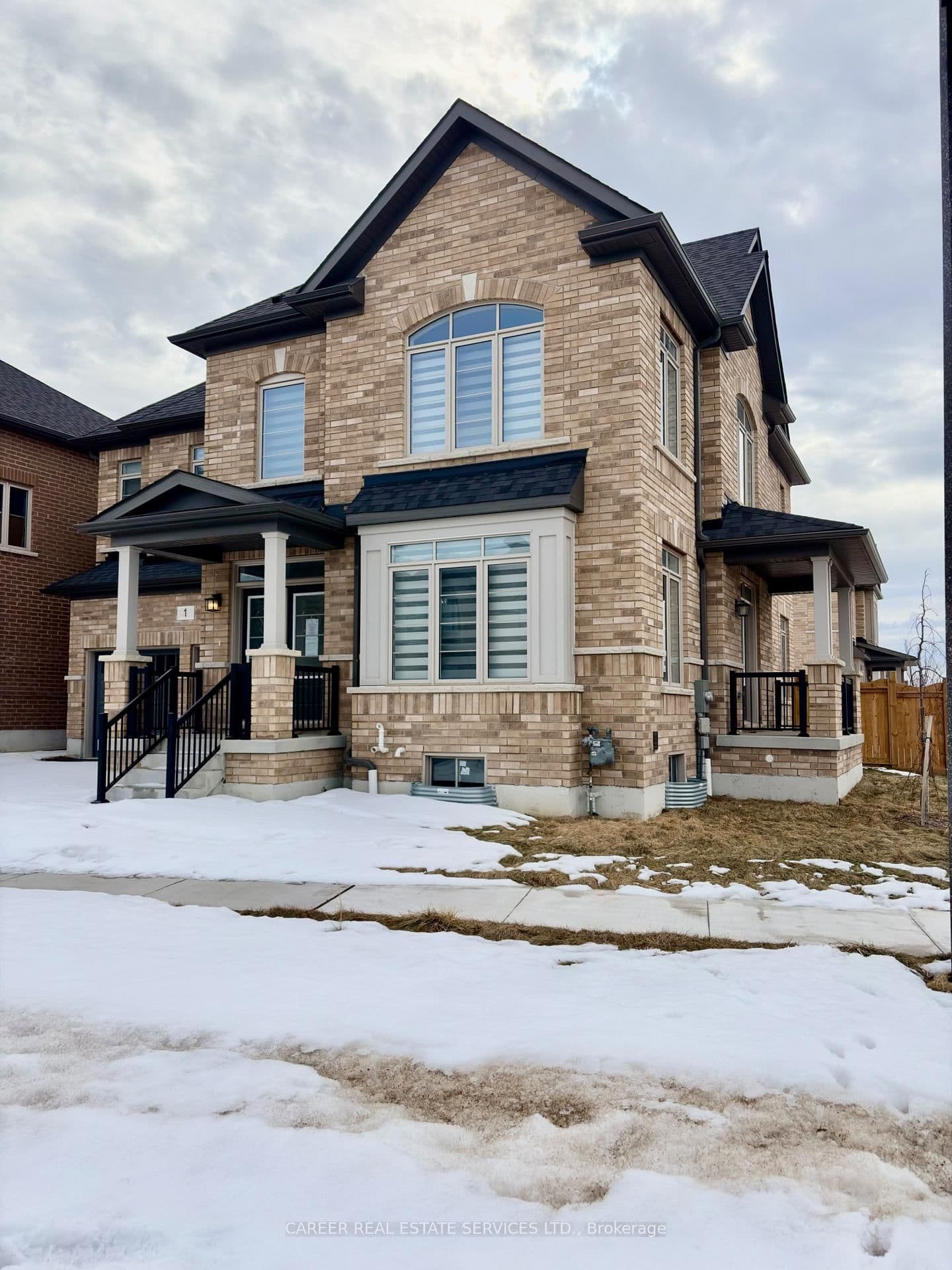 Detached at 1 Waterfront Crescent, Whitby, ON - Photo 2 - RE/MAX Garden City Realty