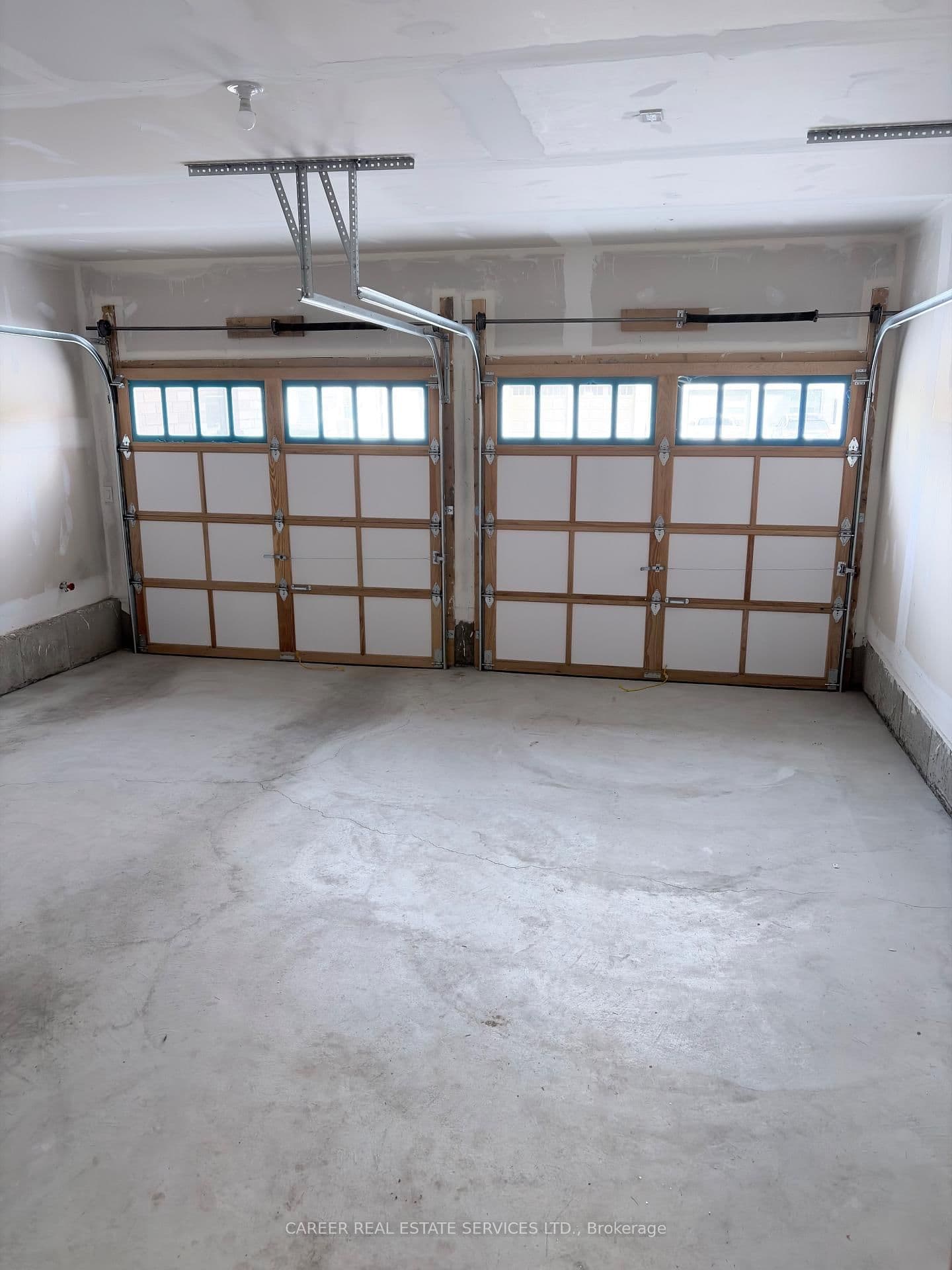 Detached at 1 Waterfront Crescent, Whitby, ON - Photo 35 - RE/MAX Garden City Realty