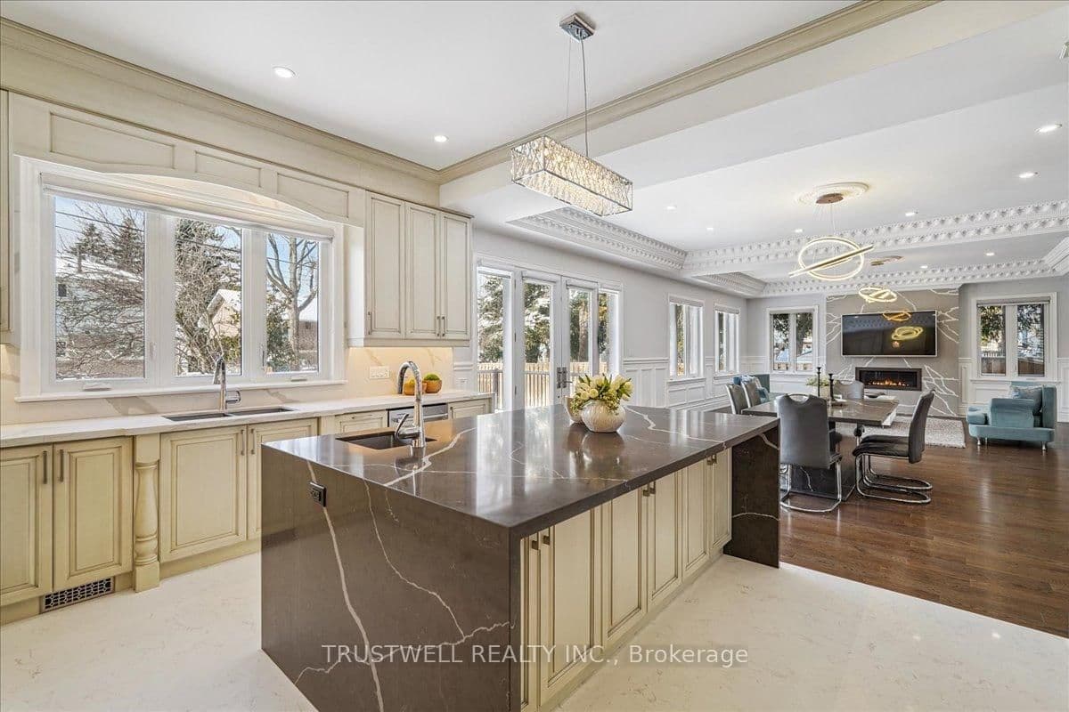 Detached at 98 Castle Hill Drive, Toronto, ON - Photo 16 - RE/MAX Garden City Realty