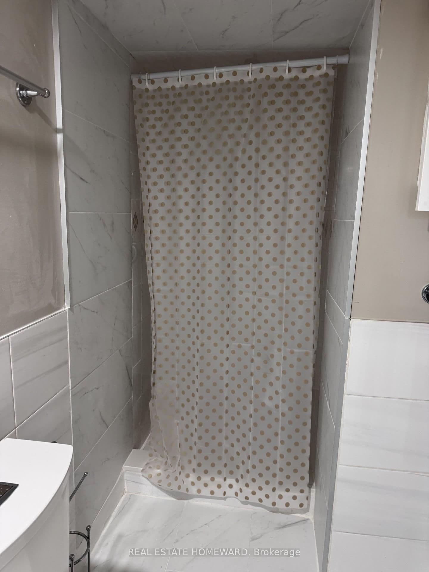 Detached at 3 Bsmt- 20 Robinson Avenue, Toronto, ON - Photo 15 - RE/MAX Garden City Realty