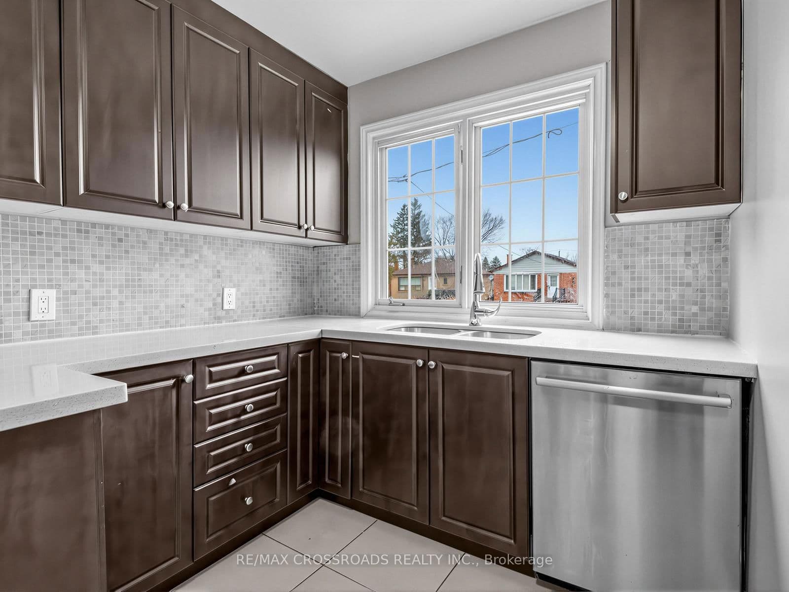 Detached at 17 Strode Drive, Toronto, ON - Photo 11 - RE/MAX Garden City Realty