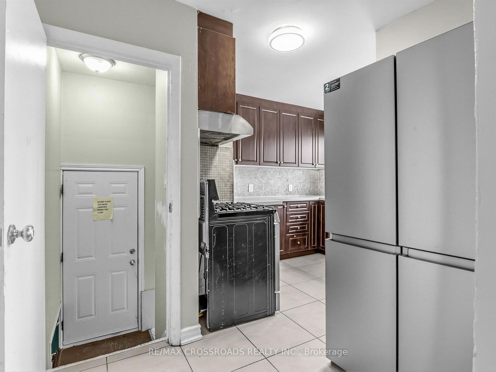 Detached at 17 Strode Drive, Toronto, ON - Photo 9 - RE/MAX Garden City Realty