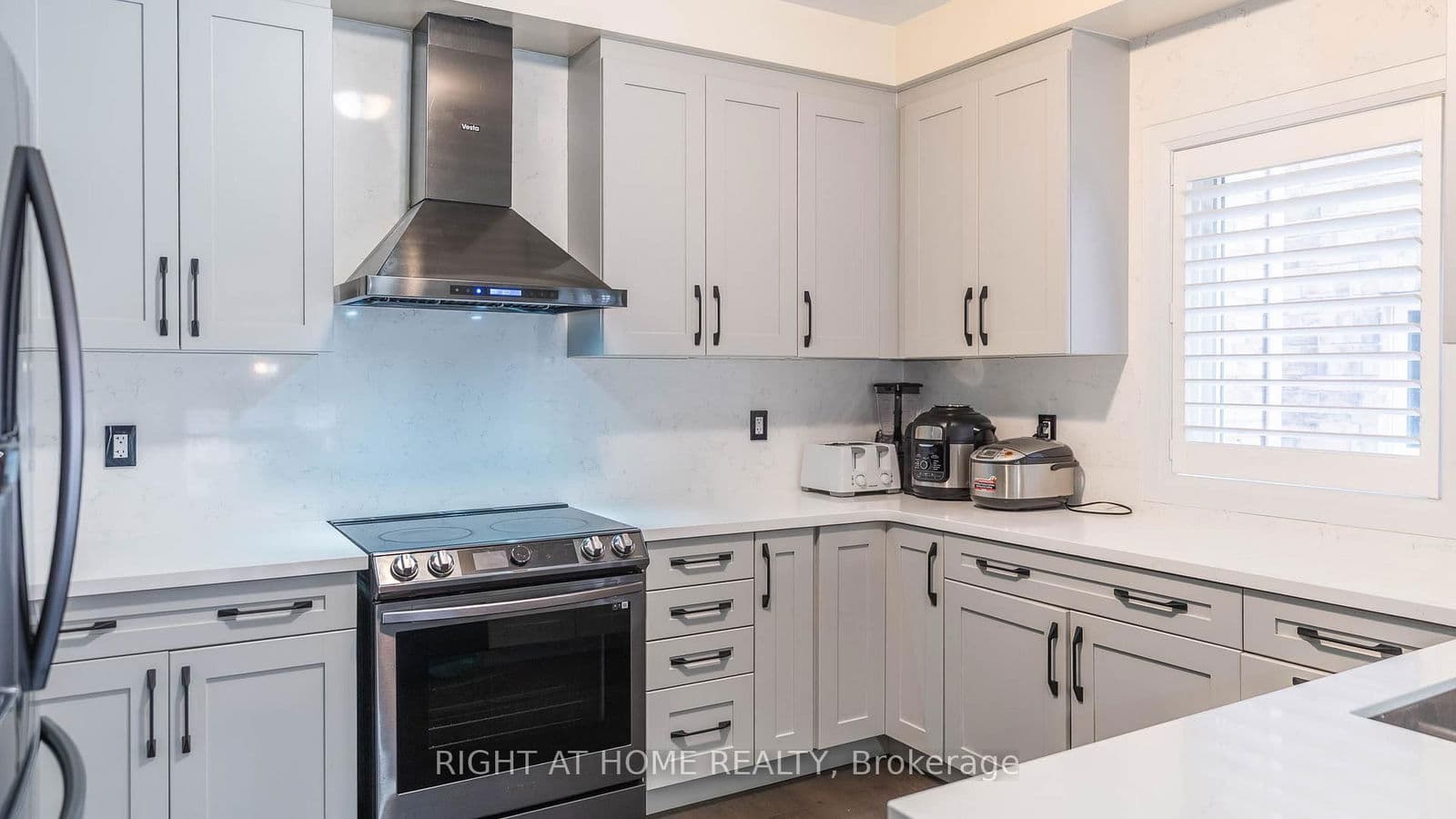 Detached at 707 Audley Road, Ajax, ON - Photo 11 - RE/MAX Garden City Realty