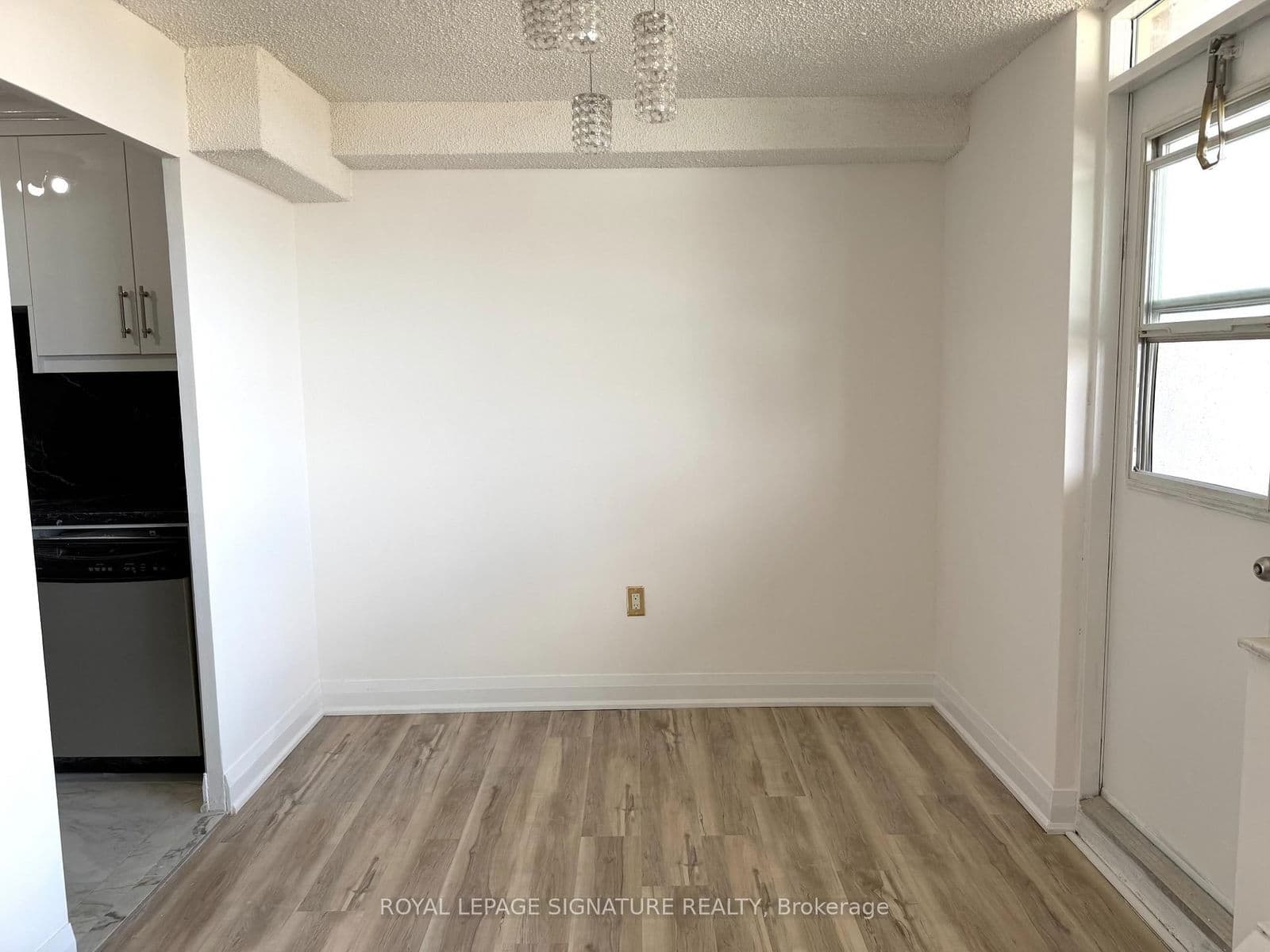 Condo Apartment at 1503- 270 Palmdale Drive, Toronto, ON - Photo 7 - RE/MAX Garden City Realty